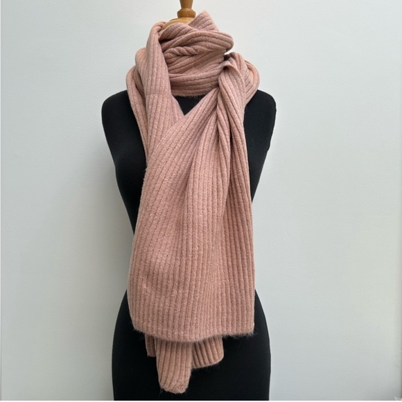 Accessories - Ribbed Cashmere Blend Blush Scarf